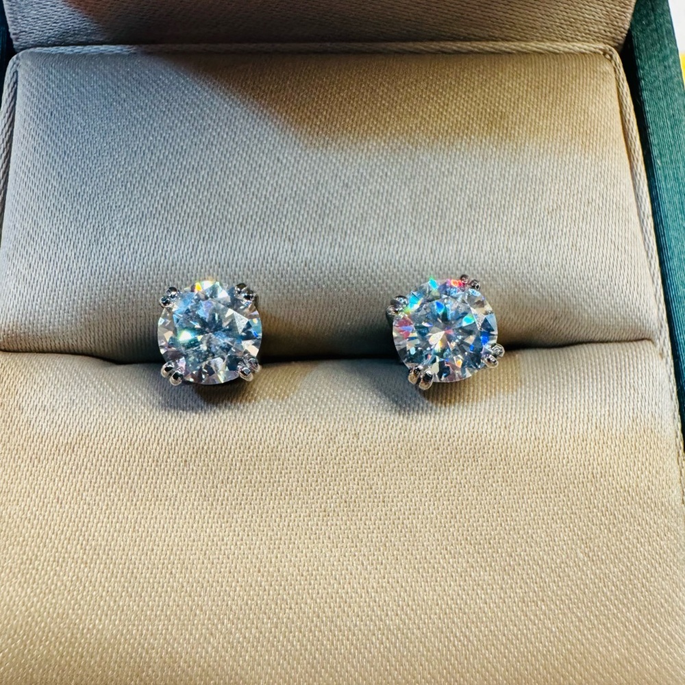 CERTIFIED 2 carat moissanite earrings (1 carat each)